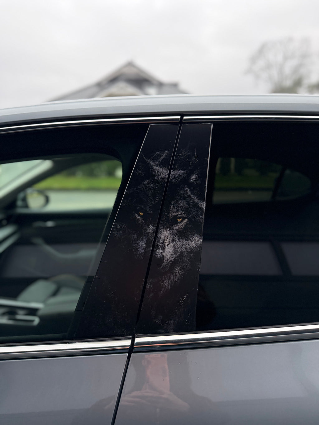 Wolf Auto-Säulenfolie – Hochwertiger Vinyl-Aufkleber für die B-Säule, passgenau, matt oder glänzend