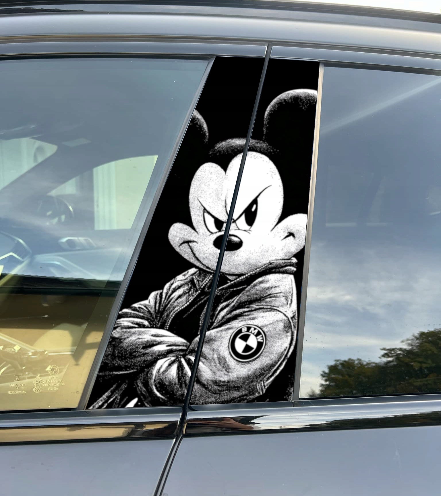 Vinilo premium para pilar B de Pitufina, ajuste personalizado, mate o brillante.